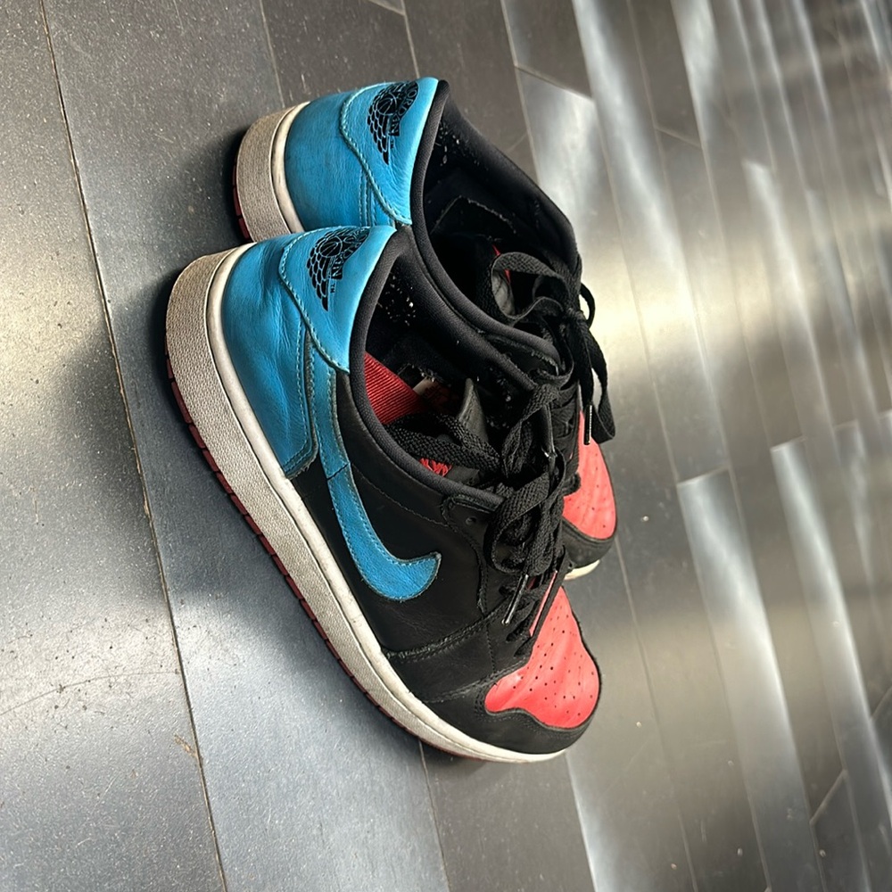Nike Jordan shoes red ,blue and black colours good shoes - Picture 1 of 1